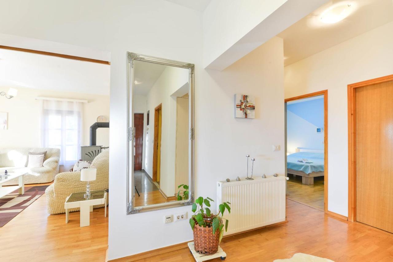 Villa Niko With Private Swimming Pool Zadar Exterior photo